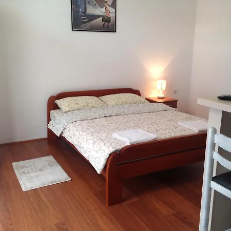 In 2* Podgorica