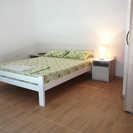 In 2* Podgorica